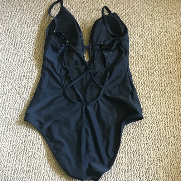 NWOT Design Lab Floral Embroidered Swimsuit - Picture 6 of 7